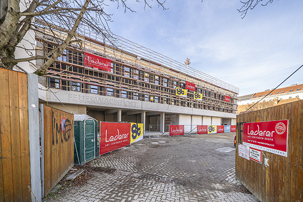 Die Hoflage und die Versiegelung rundum haben das Projekt für den Architekten zur besonderen Herausforderung gemacht. © Stadt Graz/Fischer Die Hoflage und die Versiegelung rundum haben das Projekt für den Architekten zur besonderen Herausforderung gemacht.